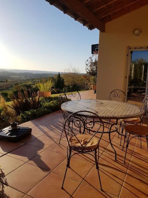 Maison Spacieuse Face Aux Pyrenees Carla-Bayle Extérieur photo
